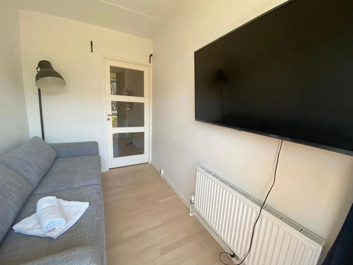 Central Copenhagen Apt With Balcony, Free Parking W Elevator Danmark